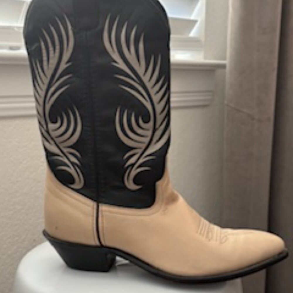 VINTAGE 1980'S - TRAMPOLINE CODE WEST BLACK/BEIGE LEATHER COWBOY BOOT, SIZE 8M - Picture 5 of 7